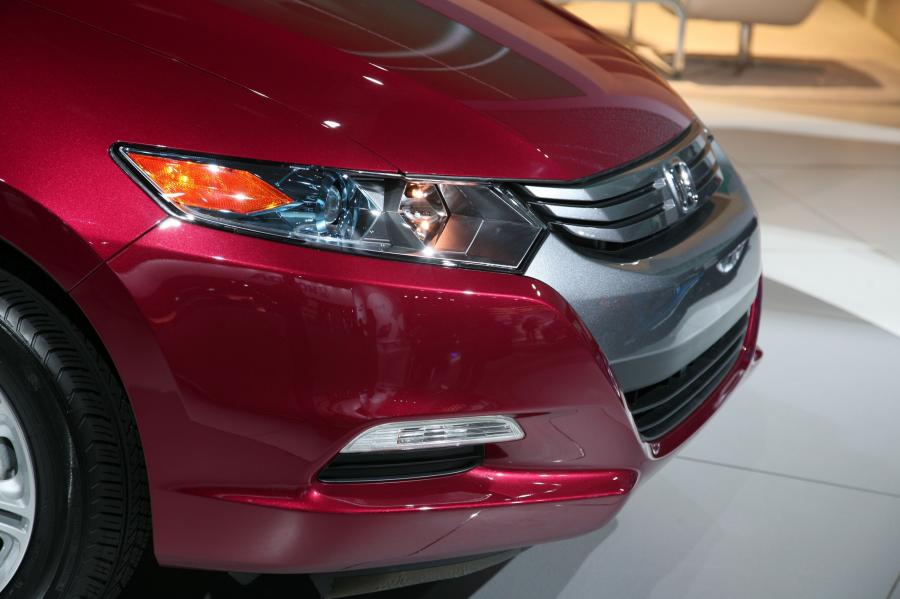  Honda Insight 2010 года  (фото 47 из 84)
